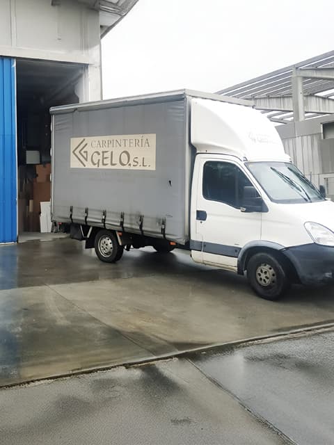 Mobiliario de madera a medida en Vilanova